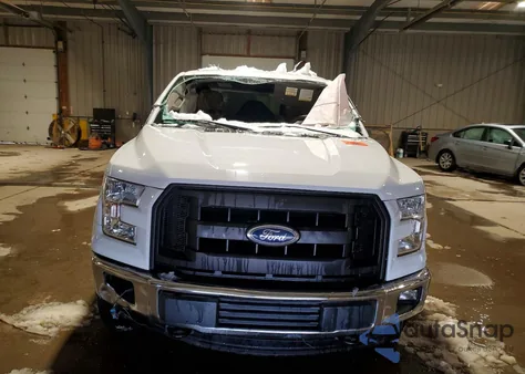 2017 Ford F150 Super Cab z USA, uszkodzony, nr VIN 1FTFX1EF4HFB19929